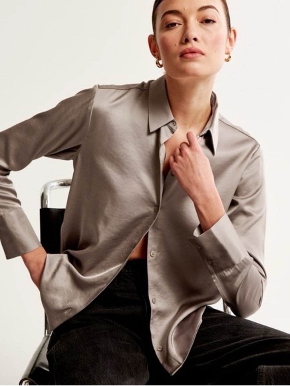 Abercrombie & Fitch Satin Champagne Long Sleeve Button Down